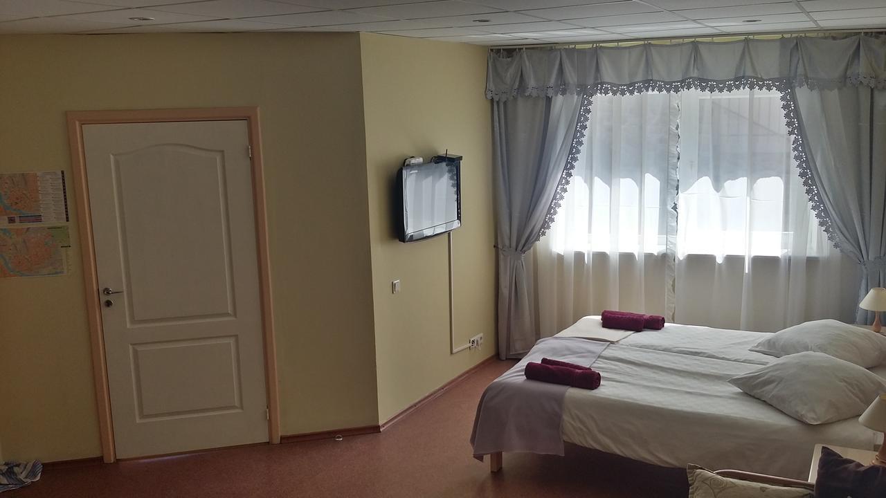 Arsenal Hotel Daugavpils Exterior foto